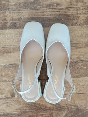 L'INTERVALLE Cream Square-Toe Slingback Heels